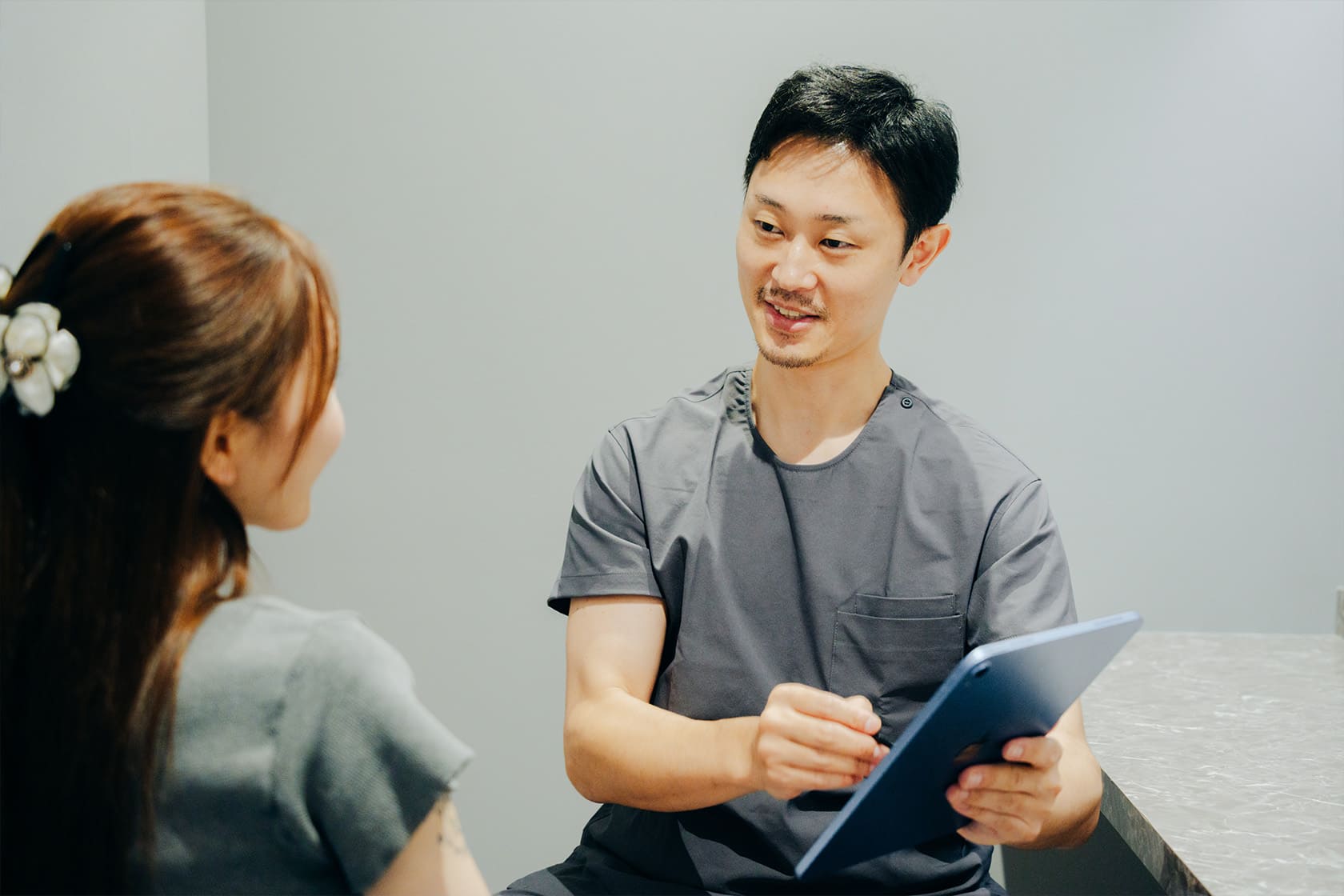 Peak Clinic 嶋﨑仁孝院長