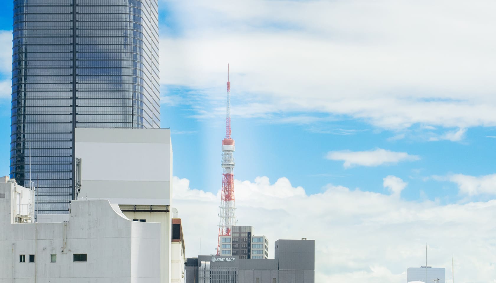 RIVER CLINIC 院内の窓からの景色